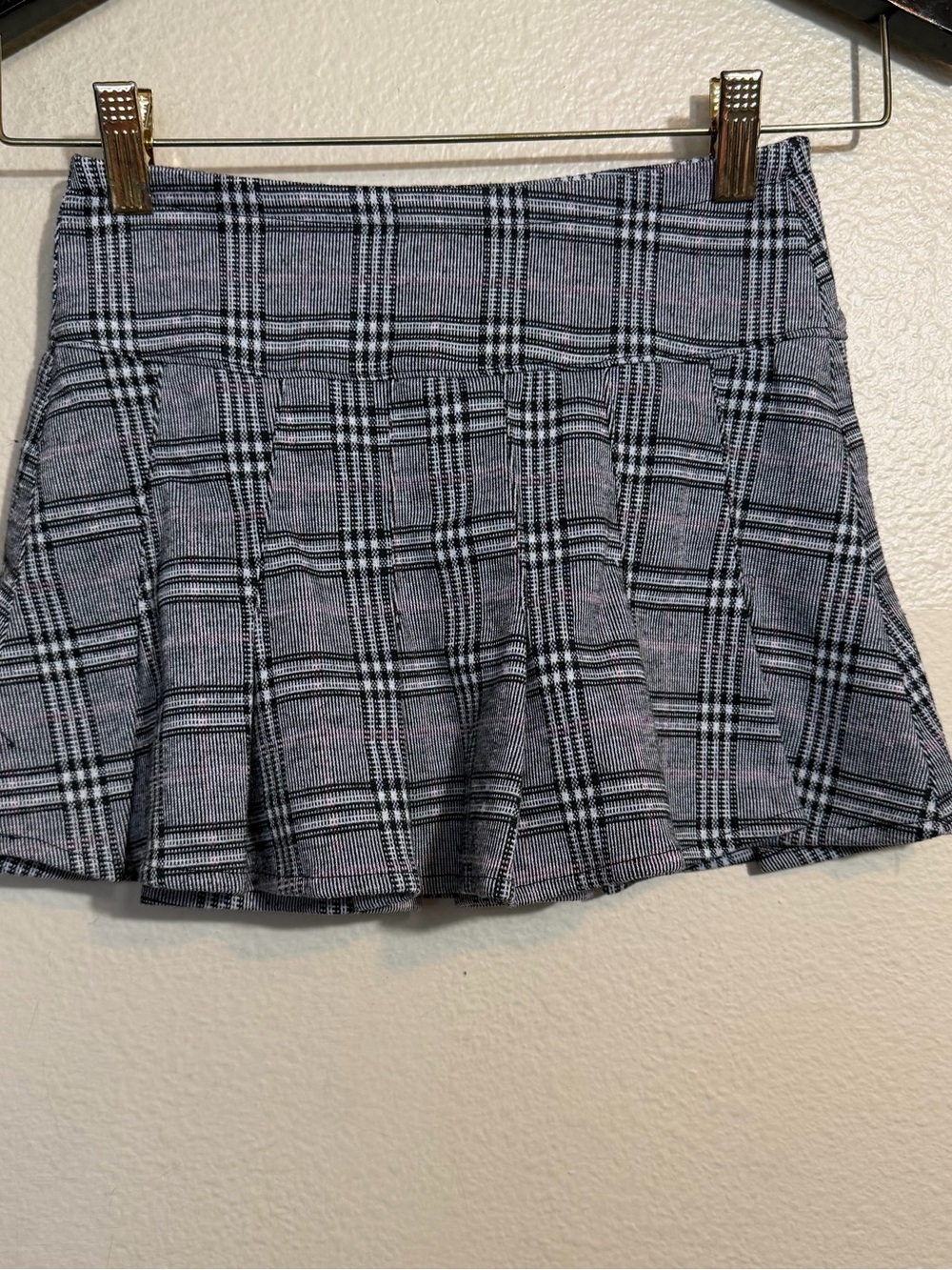 Hippie Girl 7 Plaid Pleated Mini Skort - Black & White